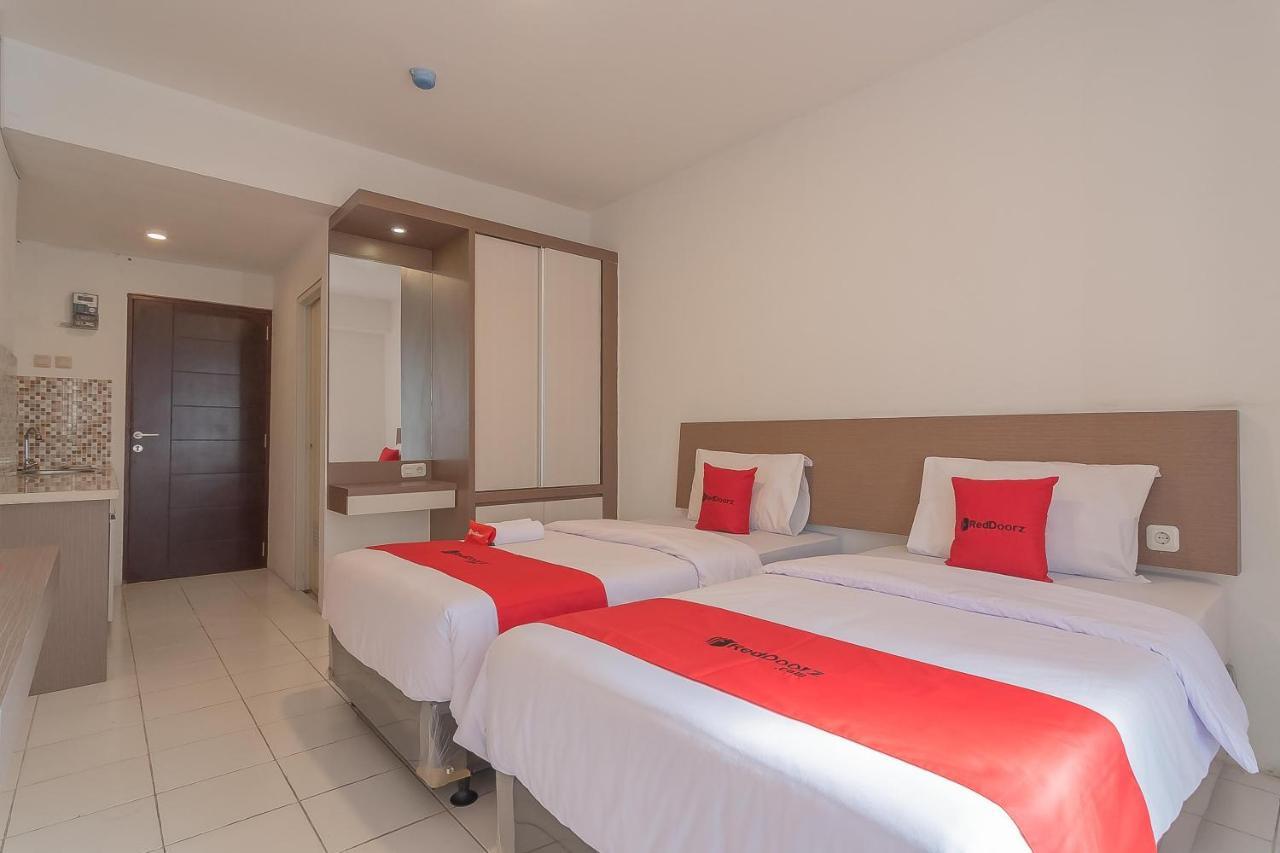 Reddoorz Apartment @ Emerald Towers Bandung Extérieur photo