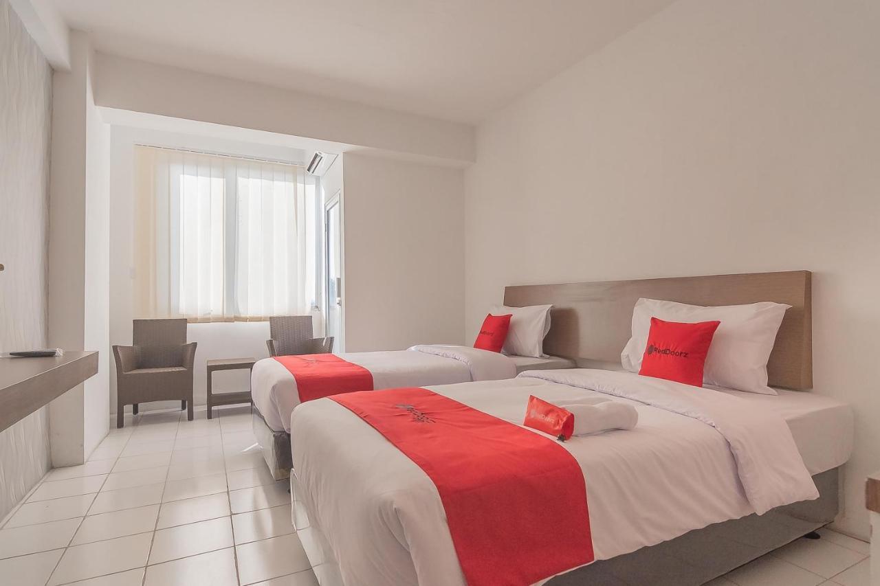 Reddoorz Apartment @ Emerald Towers Bandung Extérieur photo